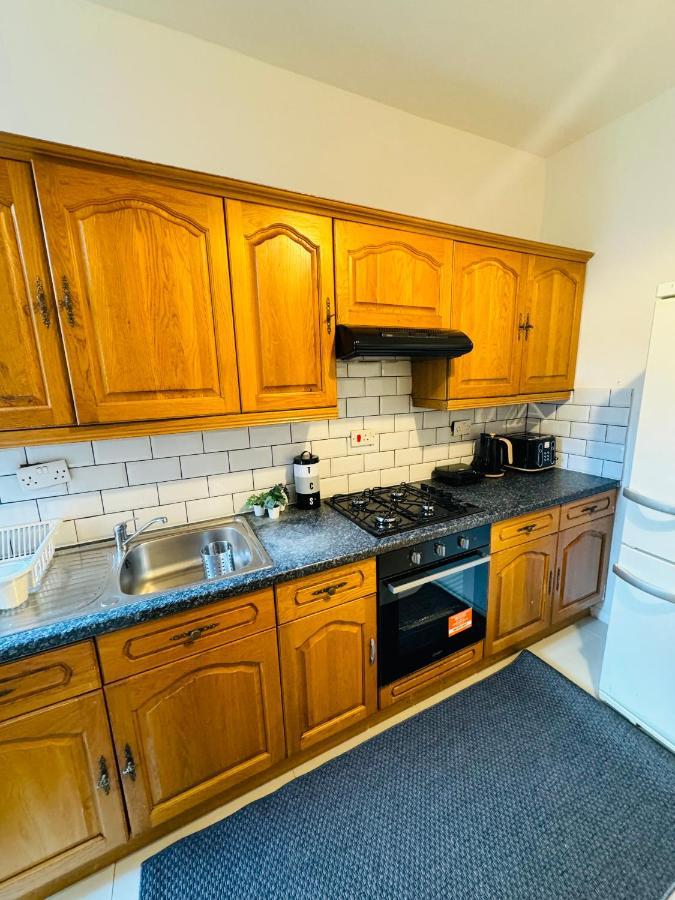 2 Bedrooms House Near Central Лондон Екстер'єр фото